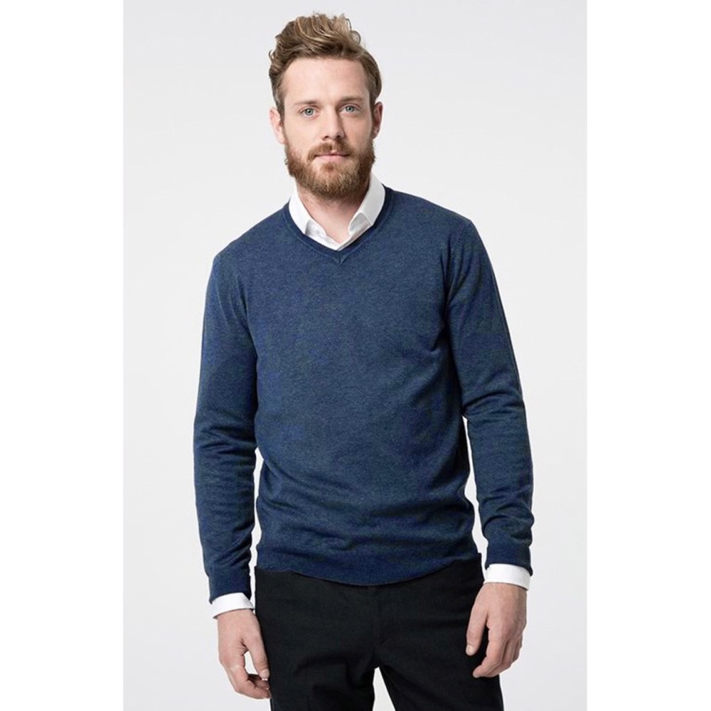 Le Chateau V-Neck Pullover Sweater